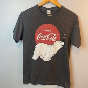 Coca Cola Polar Bear Graphic Tee Womens Small